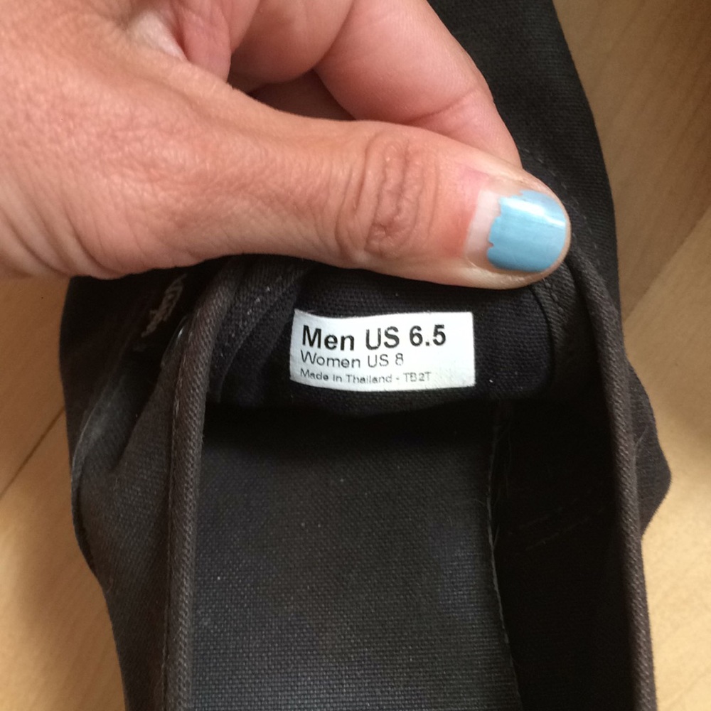 Vans - Picture 3 of 4